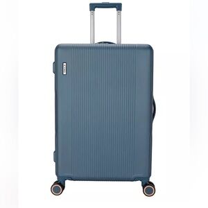 Tag Gateway 2.0 3 Piece Hard side Spinner Luggage suitcase $439